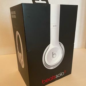 Beats Solo 2 headphone